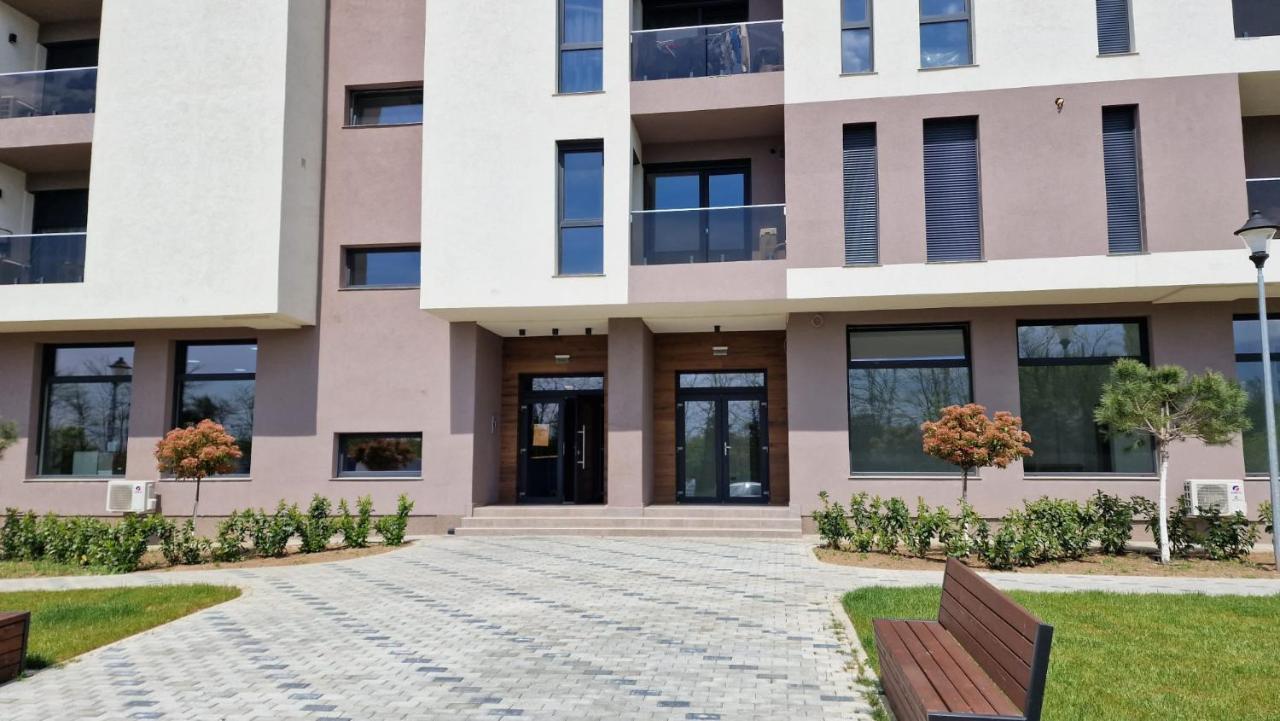 West Homes 36 Oradea Bagian luar foto