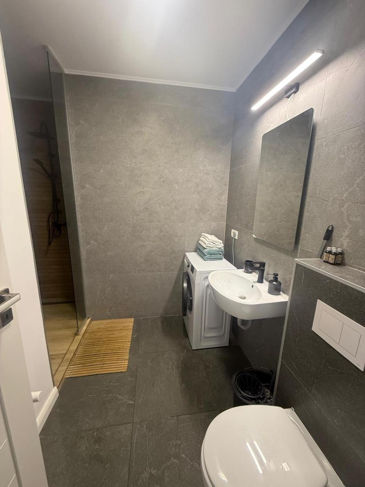 West Homes 36 Oradea Bagian luar foto